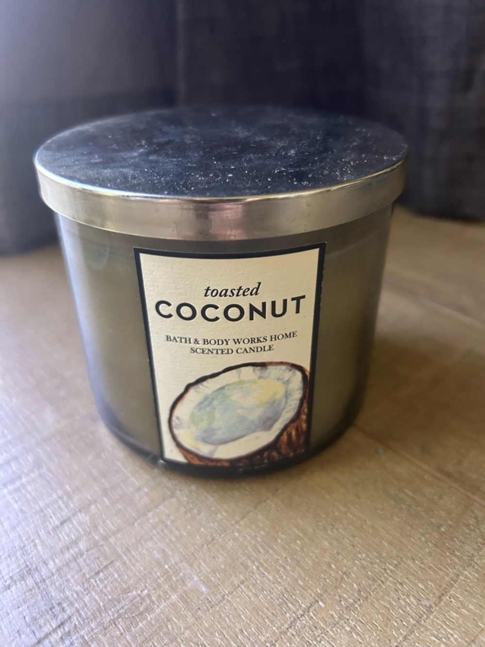 Bath & Body Works Metallic Gold Toasted Coconut 3-Wick Candle